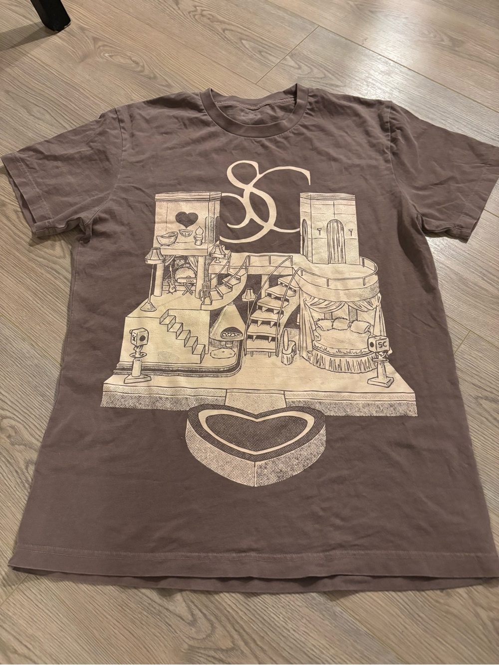 Brown Short-Sleeve Graphic Tee with Cream Illustration
